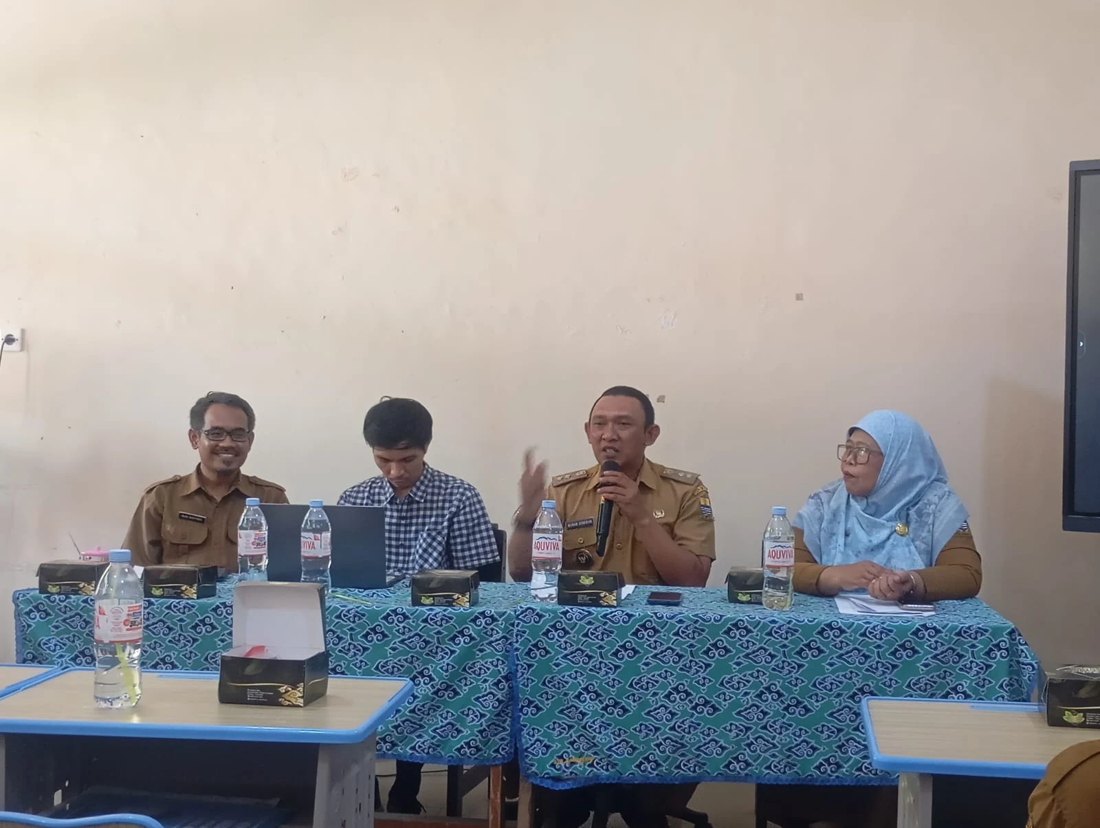 Sosialisasi dan Kerja Sama Program Adiwiyata Mandiri SDN Galunggung Bersama Kelurahan Kecapi